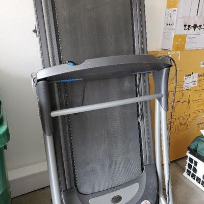 Horizon treadmill