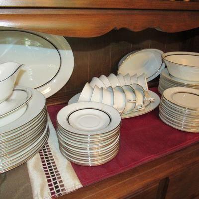 Lenox china- Lexington made in USA -73 pieces