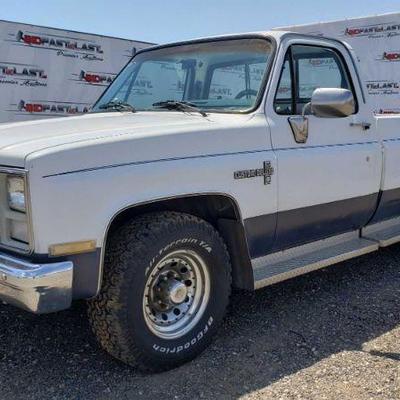 1986 Chevrolet C20, See Video! Current Smog

Current Smog
Year: 1986
Make: Chevrolet
Model: C20
Vehicle Type: Pickup Truck
Mileage: 74080...