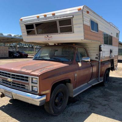 350: 1986 Chevy C30 Sold on non op
Year: 1986
Make: Chevrolet
Model: C30
Vehicle Type: Pickup Truck
Mileage: 24.655
Plate:
Body Type: 2...