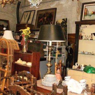 Estate sale photo