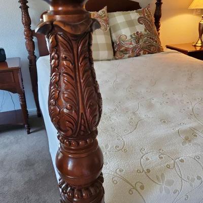 Ethan Allen 18th century 4 post bed
