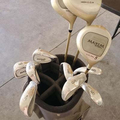 Ladies right hand clubs, most are new!