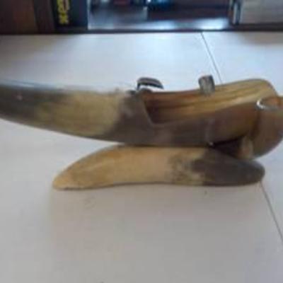 Horn ashtray with match holder