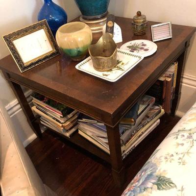 PR1024 https://www.ebay.com/itm/114314515699 PR1024: Vintage End / Accent Table Local Pickup Auction  Starts After 6PM 07/22/2020 