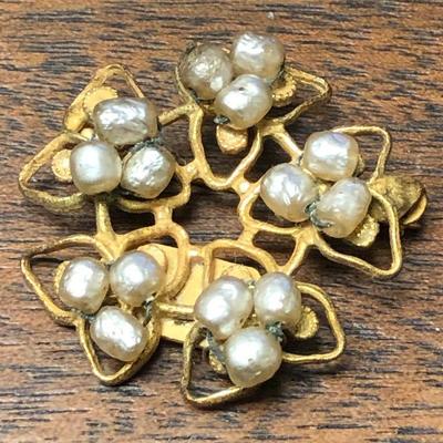 WL3010 https://www.ebay.com/itm/124267505707 WL3010 USED VINTAGE  GOLD TONE 1981 KNIGHTS OF BABYLON  KREWE FAVOR PIN  NEW ORL Buy-It_Now...