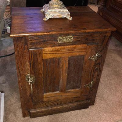 WL5031 https://www.ebay.com/itm/114315346658 WL5031: White Clad Ice Box Local Pickup Auction  Starts After 6PM 07/22/2020 