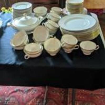 Arabia Gold and white China 103 piece set