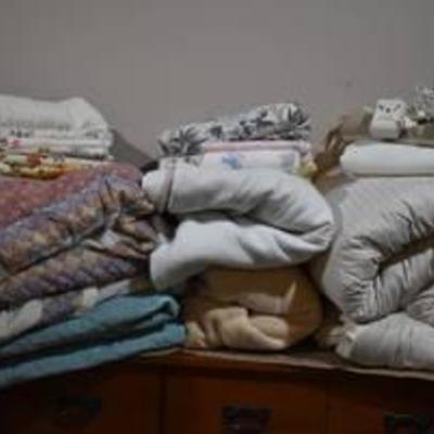 Lot of Blankets & Bedding including Electric Blanket