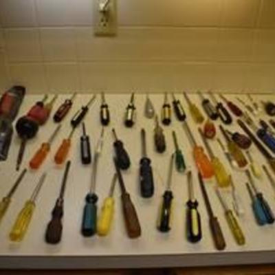 Large Lot of Screwdrivers