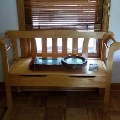 Storage bench
