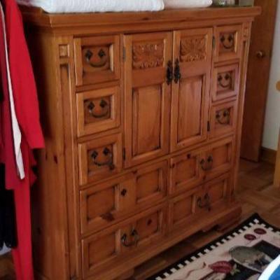 Dresser