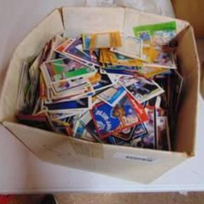 Box of Toronto Blue Jays 80's - 90's Baseball Cards