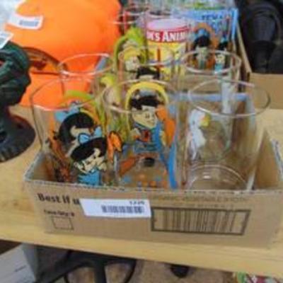 18+ Character Glasses - Snoopy and Flintstones and more