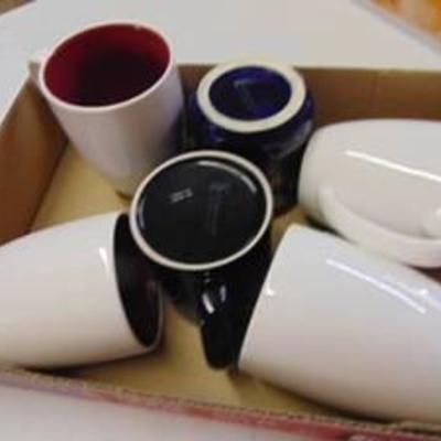 Assorted Kitchenware -
