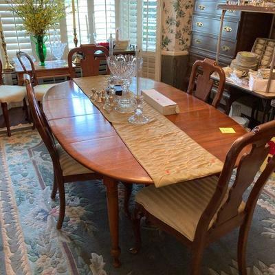 Let's sit down and eat!