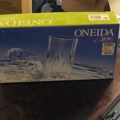 Oneida Capri Collection $7