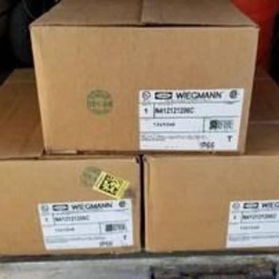3 N.I.B. Wiegmann 12x12x6 enclosers