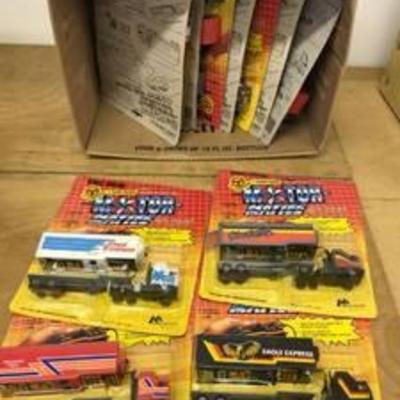 12 car toys