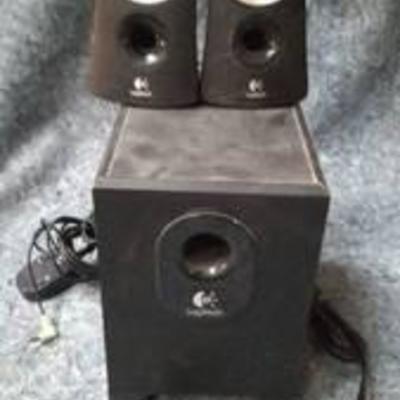 Logitech Z313 Desktop Speaker System With Sub Woofer