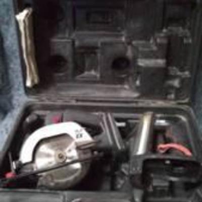 Craftsman 19.2 Volt 5 12in Trim Saw and Light