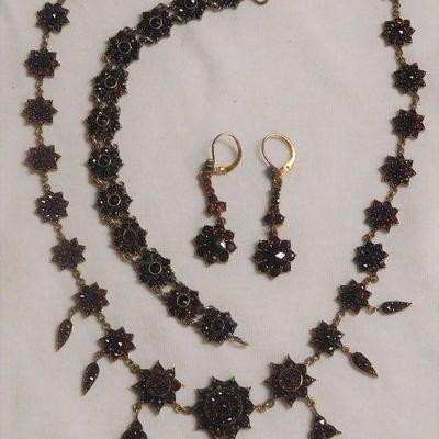 Necklace Bracelet and Earrings Set