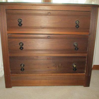 Eastlake 3 drawer