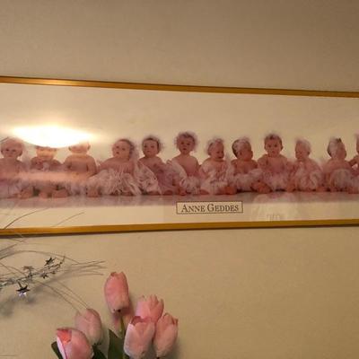 ANNE GEDDES PHOTOGRAPH