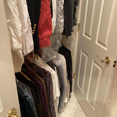 Most clothes are petite and small. Some size 8.