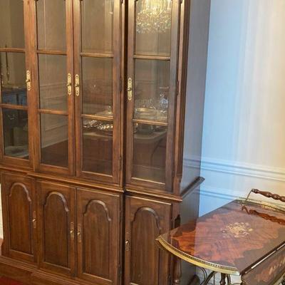 Hutch. Inlaid Italian tea cart