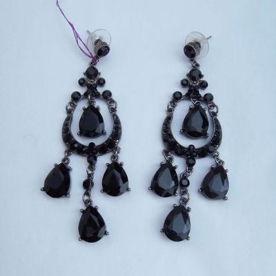 Pair vintage costume dangle earrings