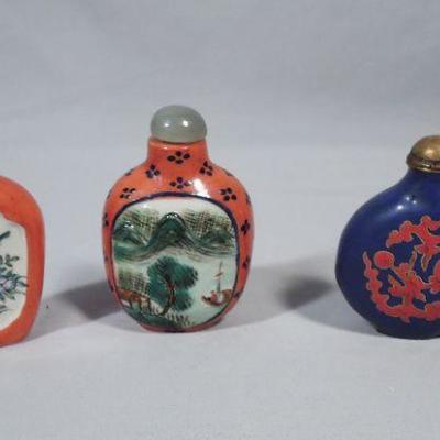 Three vintage snuff bottles