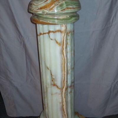 Lg. Onyx pedestal