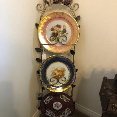 Plates and plates holder 