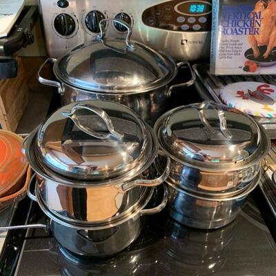 cooking pots and pans 