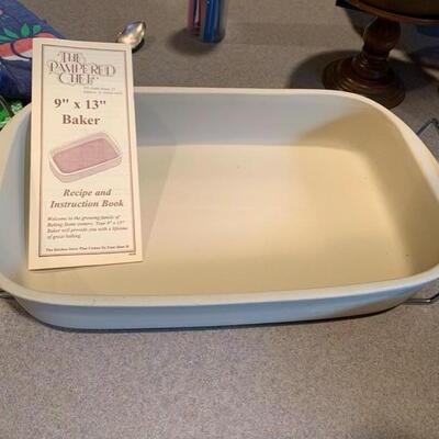 The Pampered Chef 9"x13" Baker