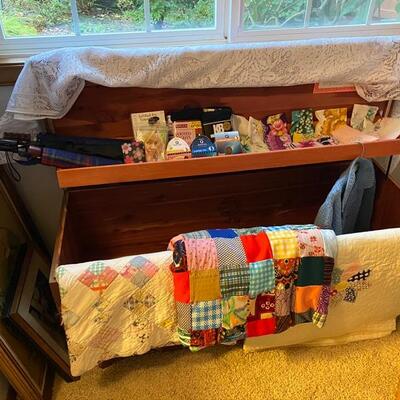 Cedar Chest, Quilts 