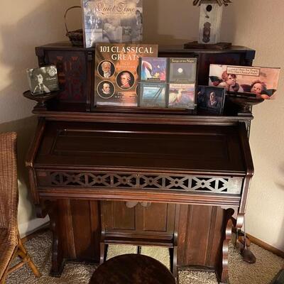 Great Western Organ Co. Organ 