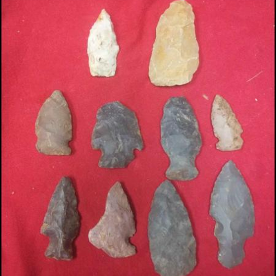 LAR9005 Antique American Indian Arrowheads $10 each and up

