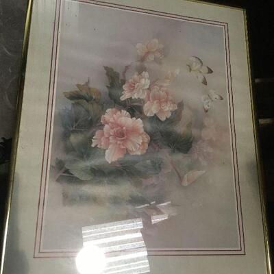 https://www.ebay.com/itm/114448764932	LAR0037 Pink Flowers and Butterfly Print Framed Pickup Only ( 20.5" L X 16.5" H)		Auction

