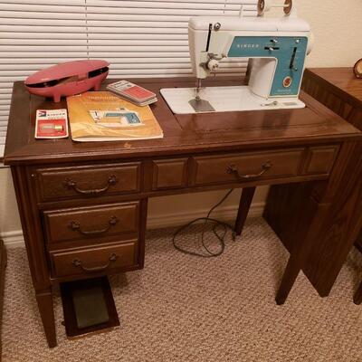Singer Sewing Machine