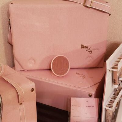 Vintage Mary Kay & Collectibles
