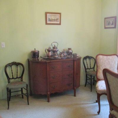 Silver plate coffee/tea set, server & 2 antique side chairs