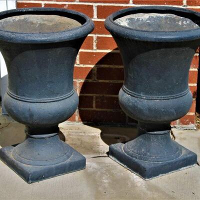 Lots and lots of flower pots.