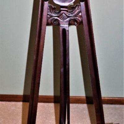 Elegantly styled wooden easel is just the piece you need for your favorite art.