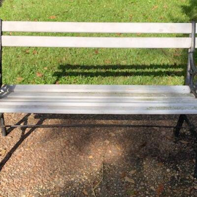 https://www.ebay.com/itm/124375568962	LRM2303 Antique Heavy Wrought Iron Bench Pickup Only		Buy-It-Now	.	 $95.00 

