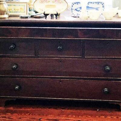 https://www.ebay.com/itm/124342928095	PR0114: Antique Serving Side Board / Buffet Walnut 19th C Local Pickup		Buy-It-Now		$225 
