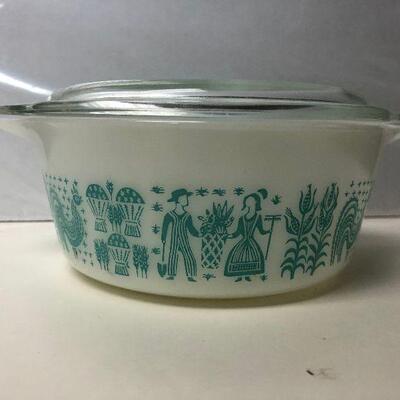 https://www.ebay.com/itm/114484152876	KG4002 Vintage Pyrex 472 1.5 Qt 20 Casserole Dish Press Print Amish (Butterprint) Blue and White...