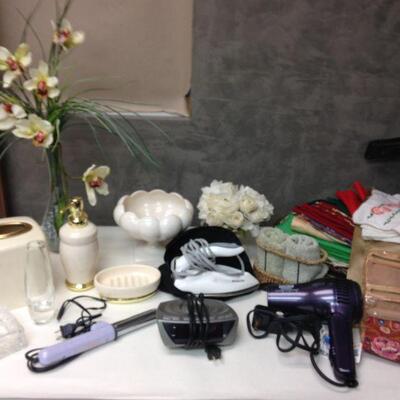 https://www.ebay.com/itm/124403397675	KG8031 Lavatory Accessories Plus Box Lot Local Pickup	Auction
