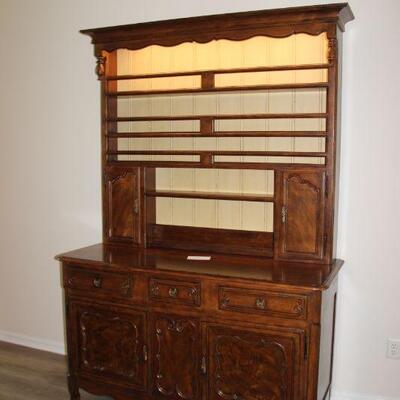 60.5 W X 88.5 H X 24.5 D
$425.00